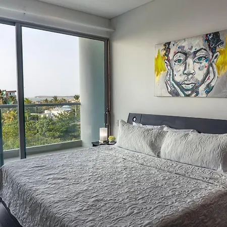 Apartment La Boquilla Oceanfront Penthouse *